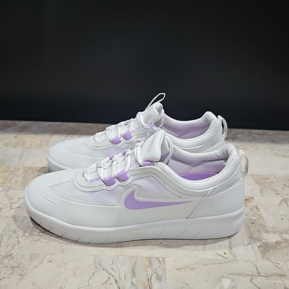 Nike Nyjah Free 2‎ SB Summit White Lilac Skate Shoes BV2078-108 Youth Size 5, 37